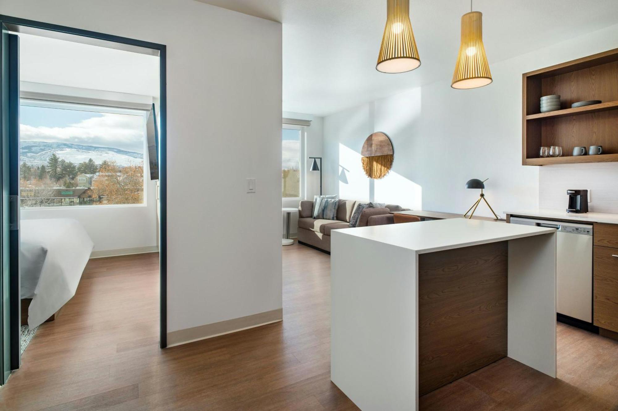 Hotel Element Experience District